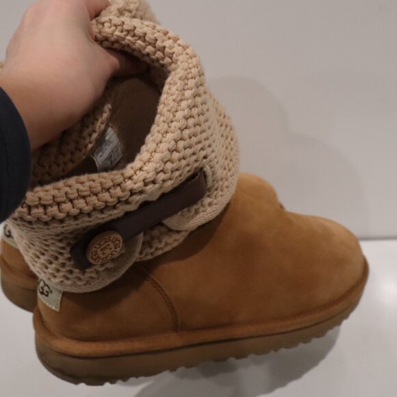 UGG W Shaina Size 8 Like New - Picture 2 of 11